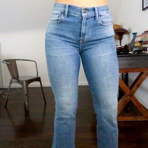 Current/Elliott Straight Leg Cropped Jeans